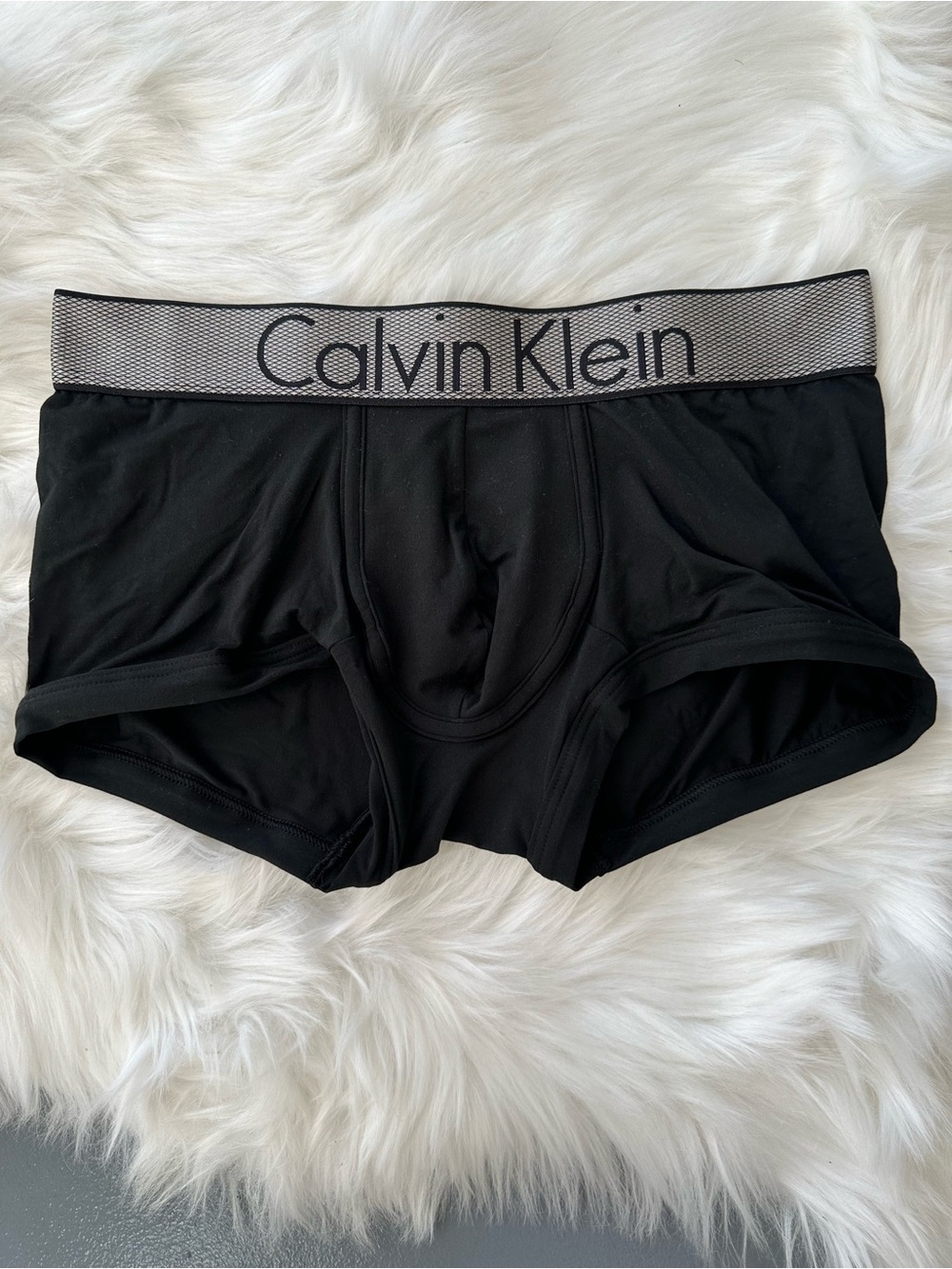 Calvin Klein Customized Stretch Low Rise Trunk Men’s Small Black NWOT - Picture 4 of 10